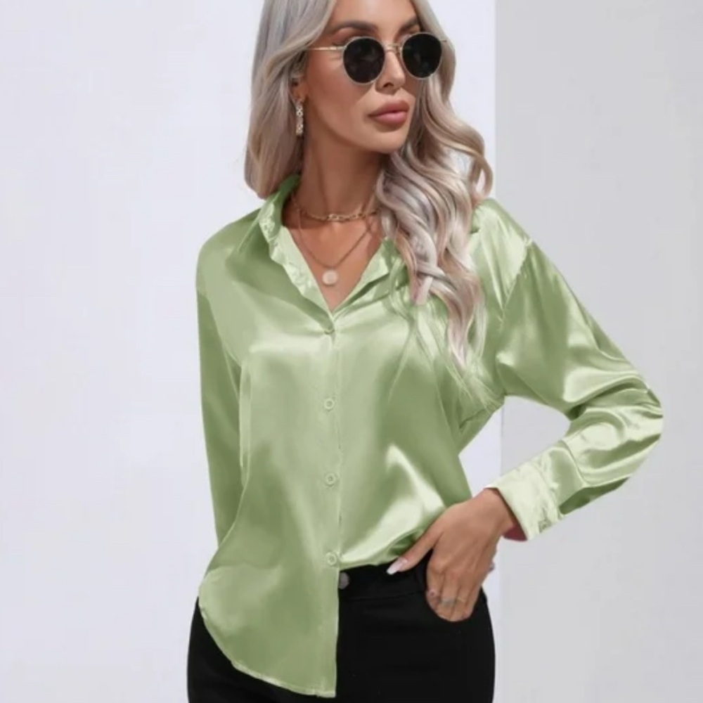 Cupcake& Cashmere Green Long Sleeve Button oversized  Down Shirt